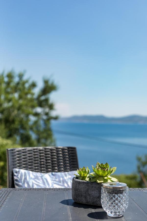 Waterview Apartments - Koru Apartment And Pool Mimice Dış mekan fotoğraf